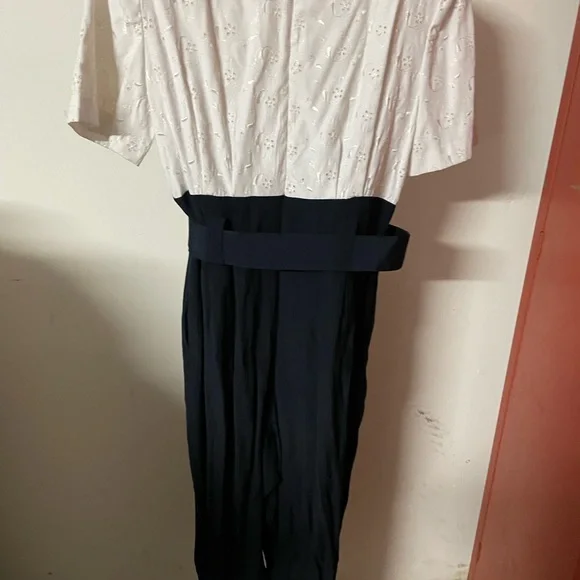 Jumpsuit - Picture 3 of 5